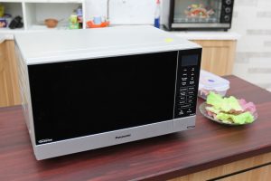 lo-vi-song-co-nuong-panasonic-nn-gf574myue